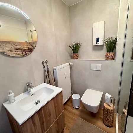 Appartement Rheinstrand, Wunderschoene, Renovierte Dormagen
